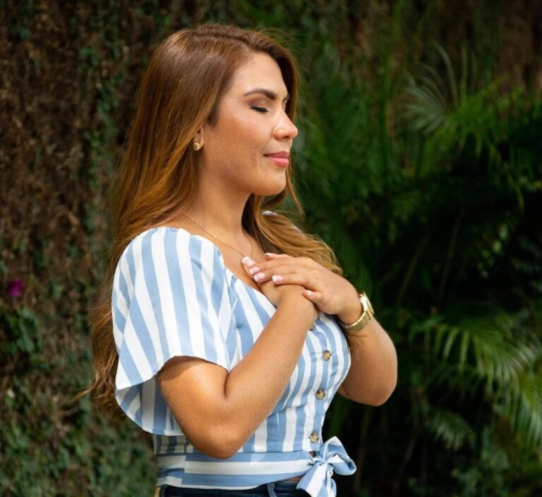 Adriana-jaramillo-lucesparatualma-mentoring-emprendimiento